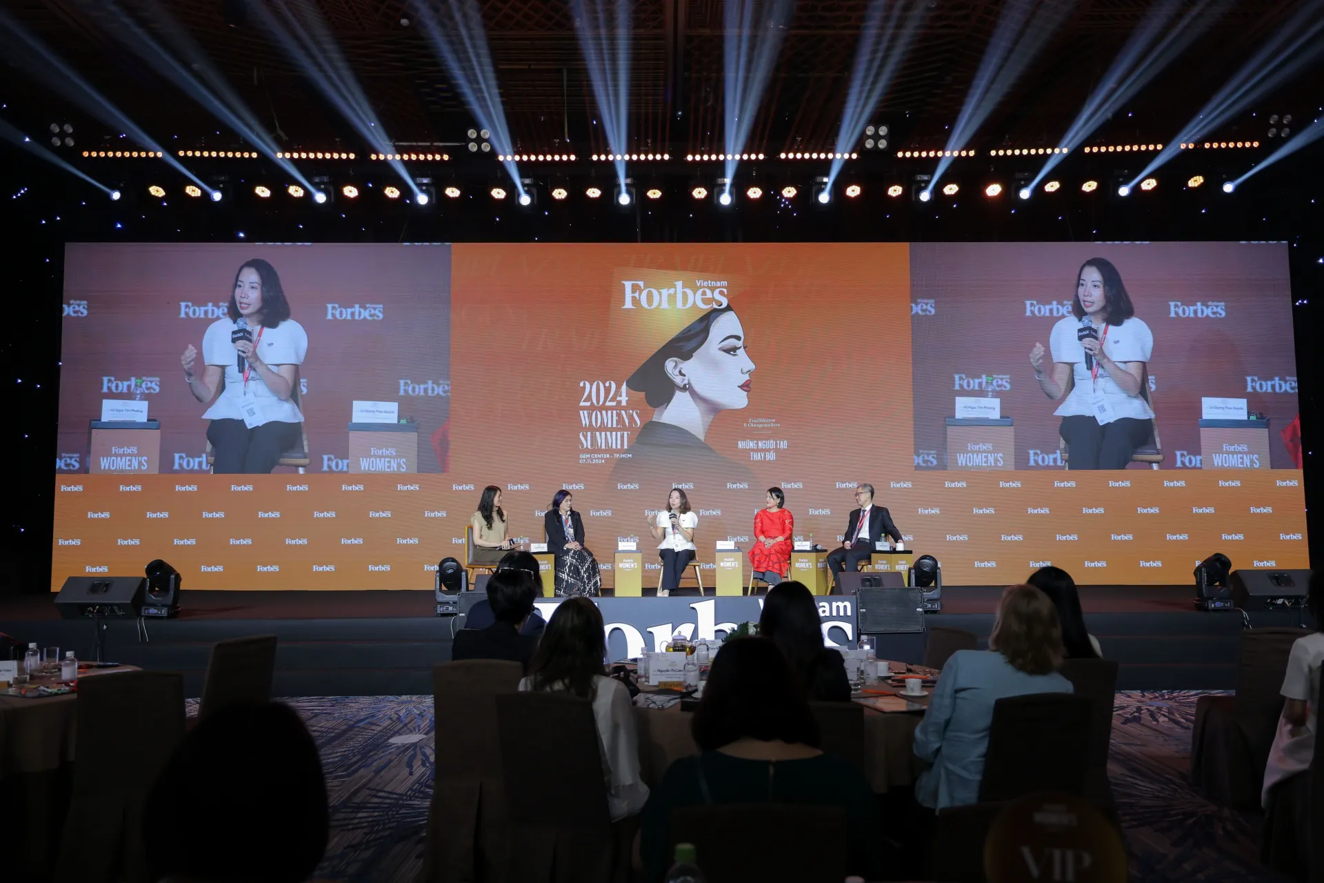 Ceo VUS chia sẻ quan điểm lãnh đạo và được vinh danh tại hội nghị women’s summit của forbes Việt Nam